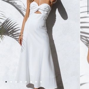 White strapless dress